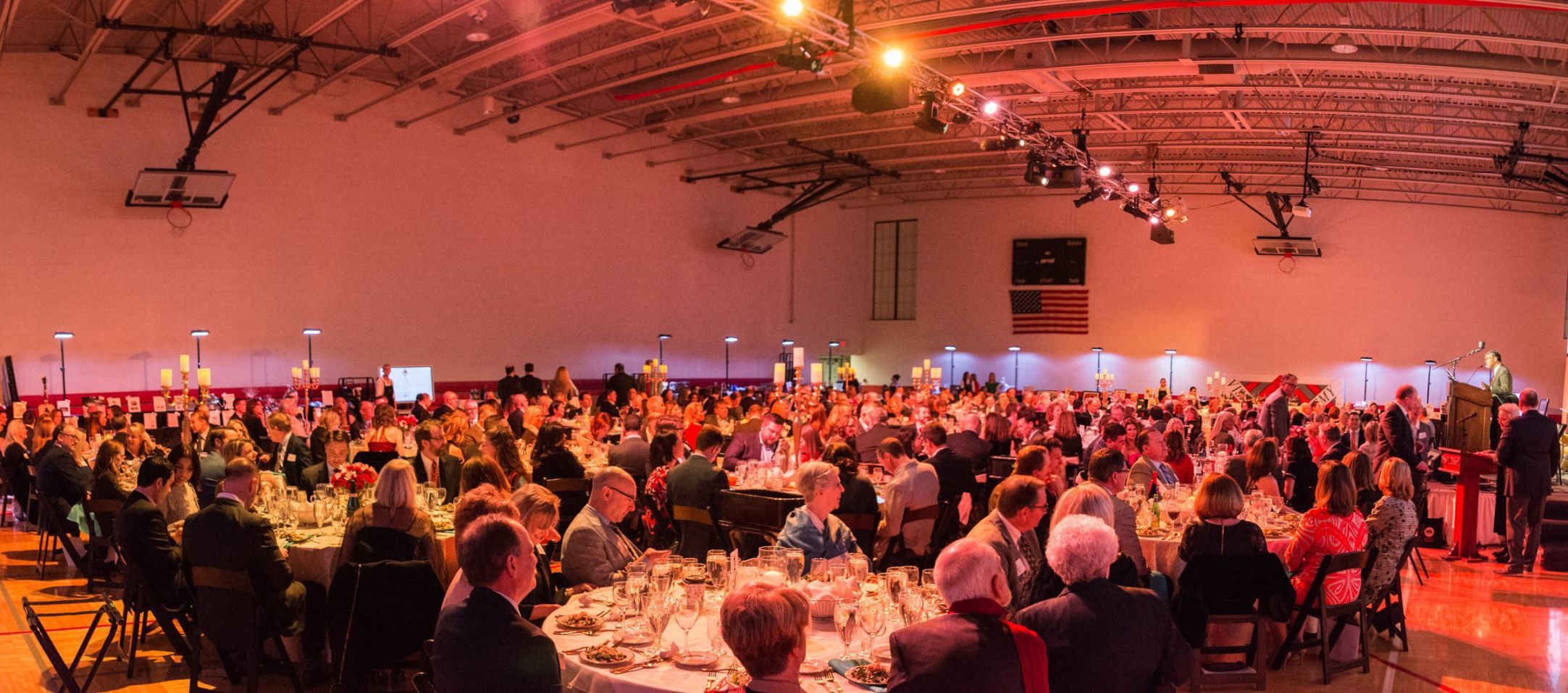 Crowd at the 48th Annual Safari Dinner